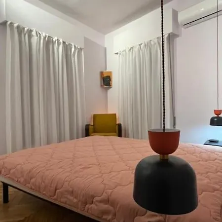 Chic In Apartment